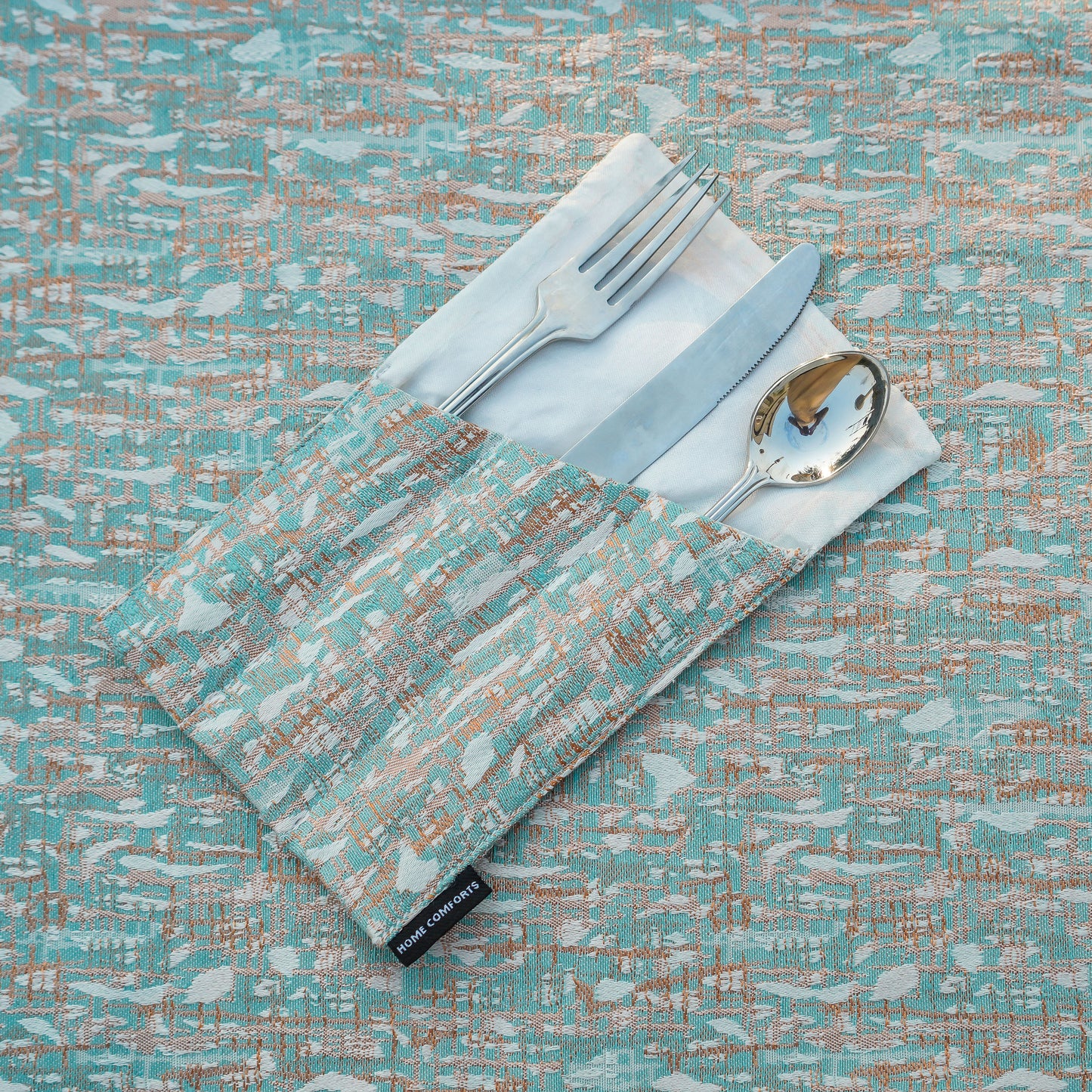 Floral Mirage Turquoise Pearl Table Set