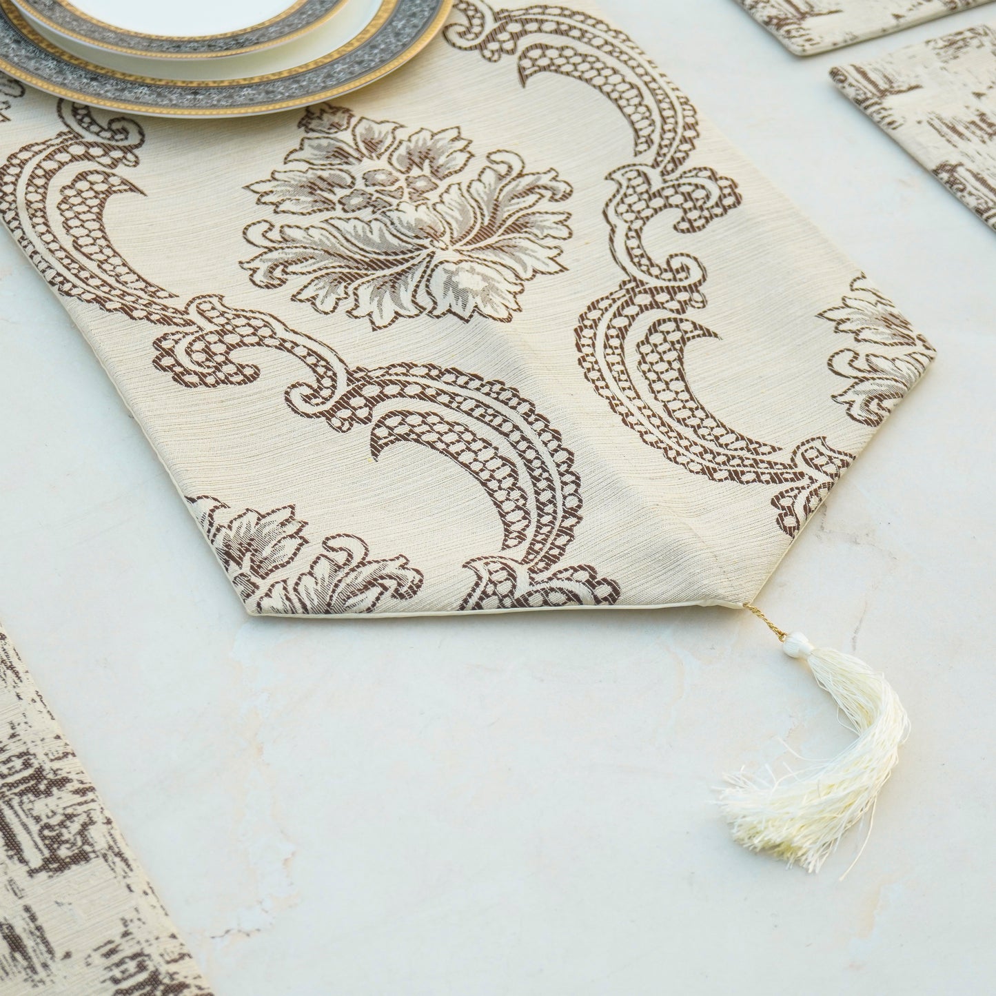 Victorian Arch Cocoa Beige Table Set