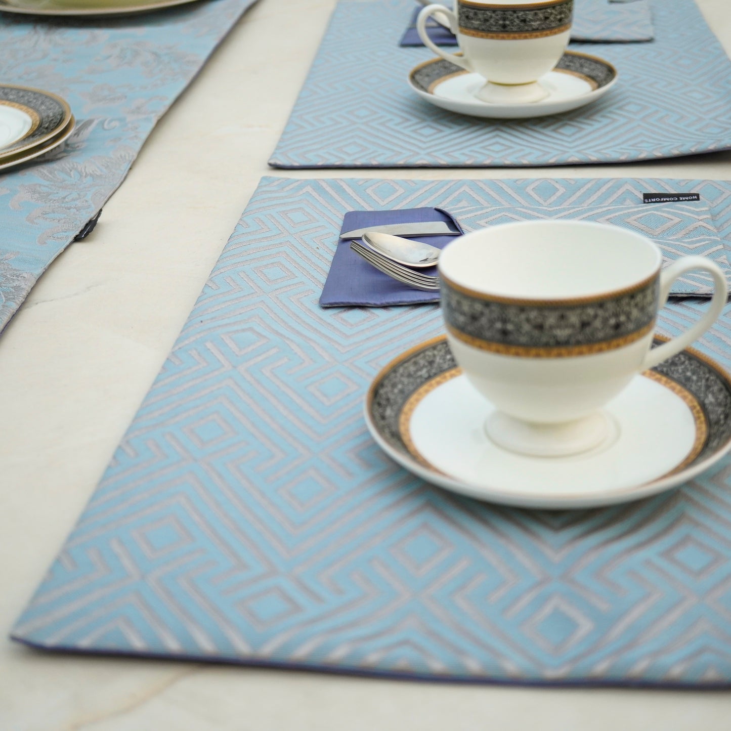 Majestic Bonanza Ice Blue Table Set