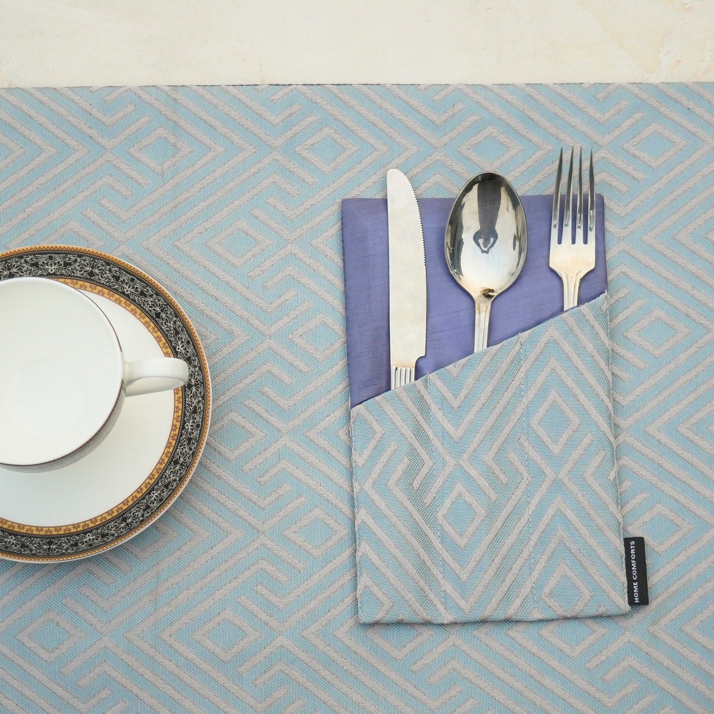 Majestic Bonanza Ice Blue Table Set
