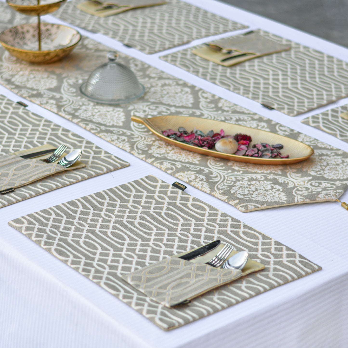 Carlson Ash Brown Table Mats