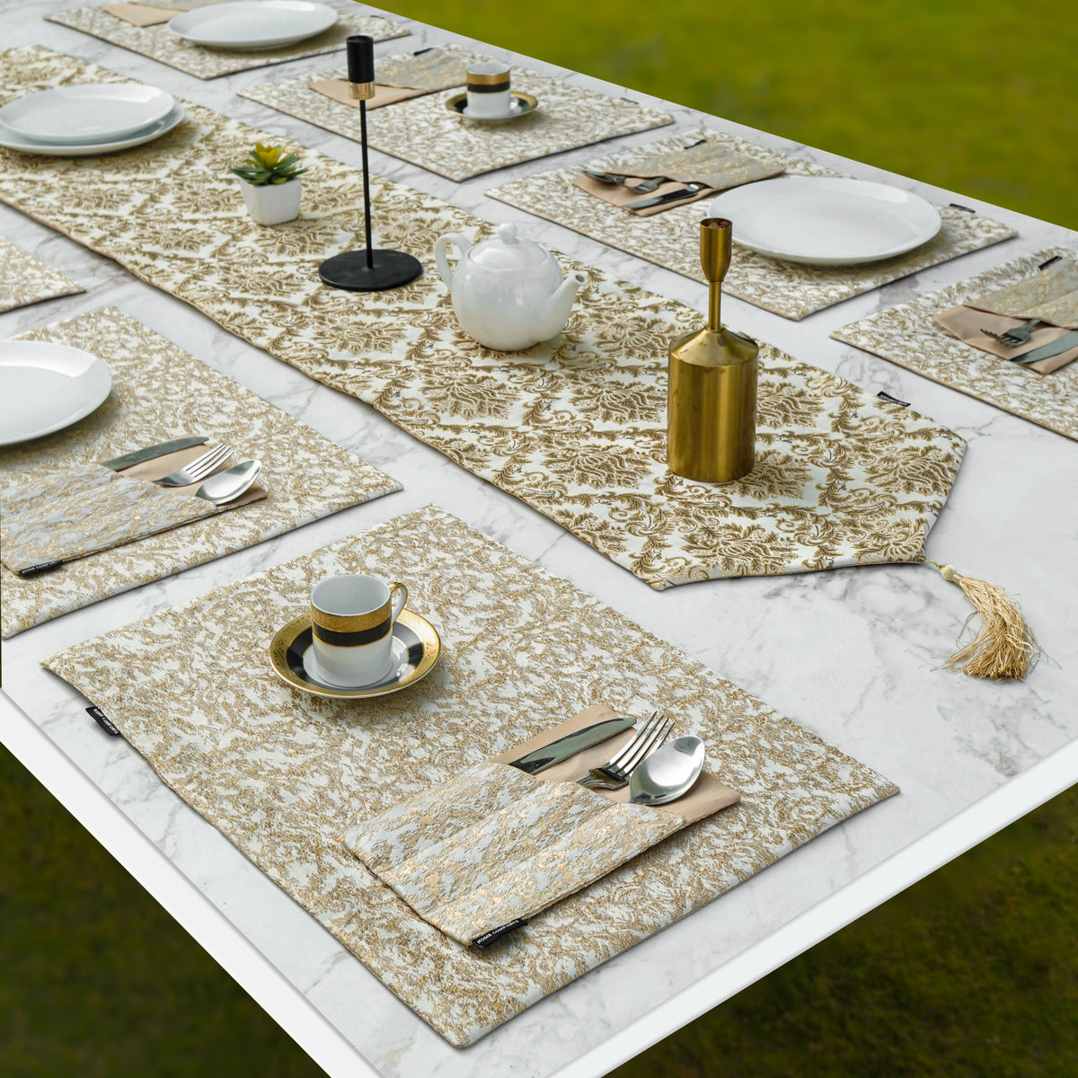 Zarmina Ivory Table Set