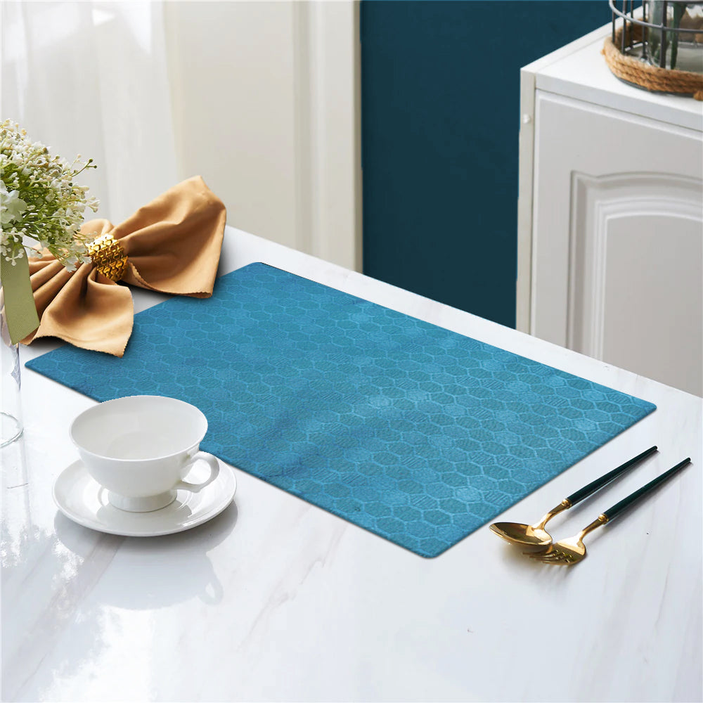 Juniper Leaf C-Green Table Mats