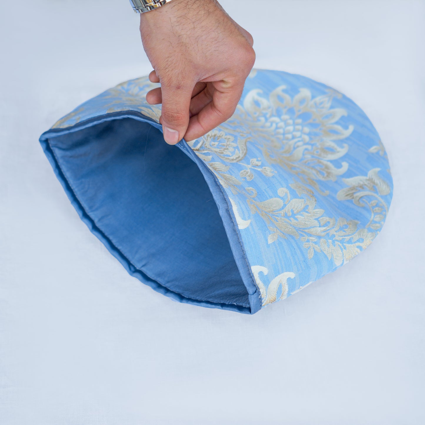 Majestic Bonanza Pearl Blue Tea Cozy