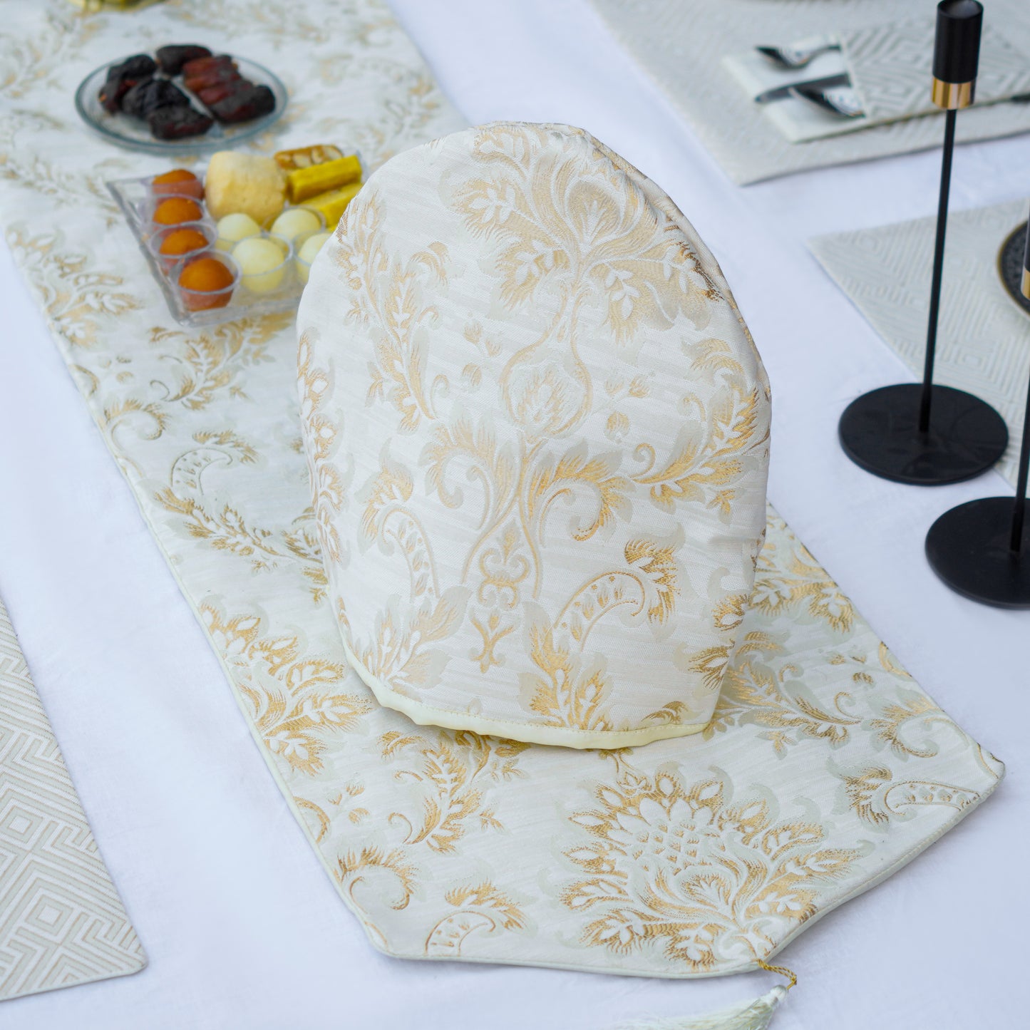 Majestic Bonanza Stella textured Tea Cozy