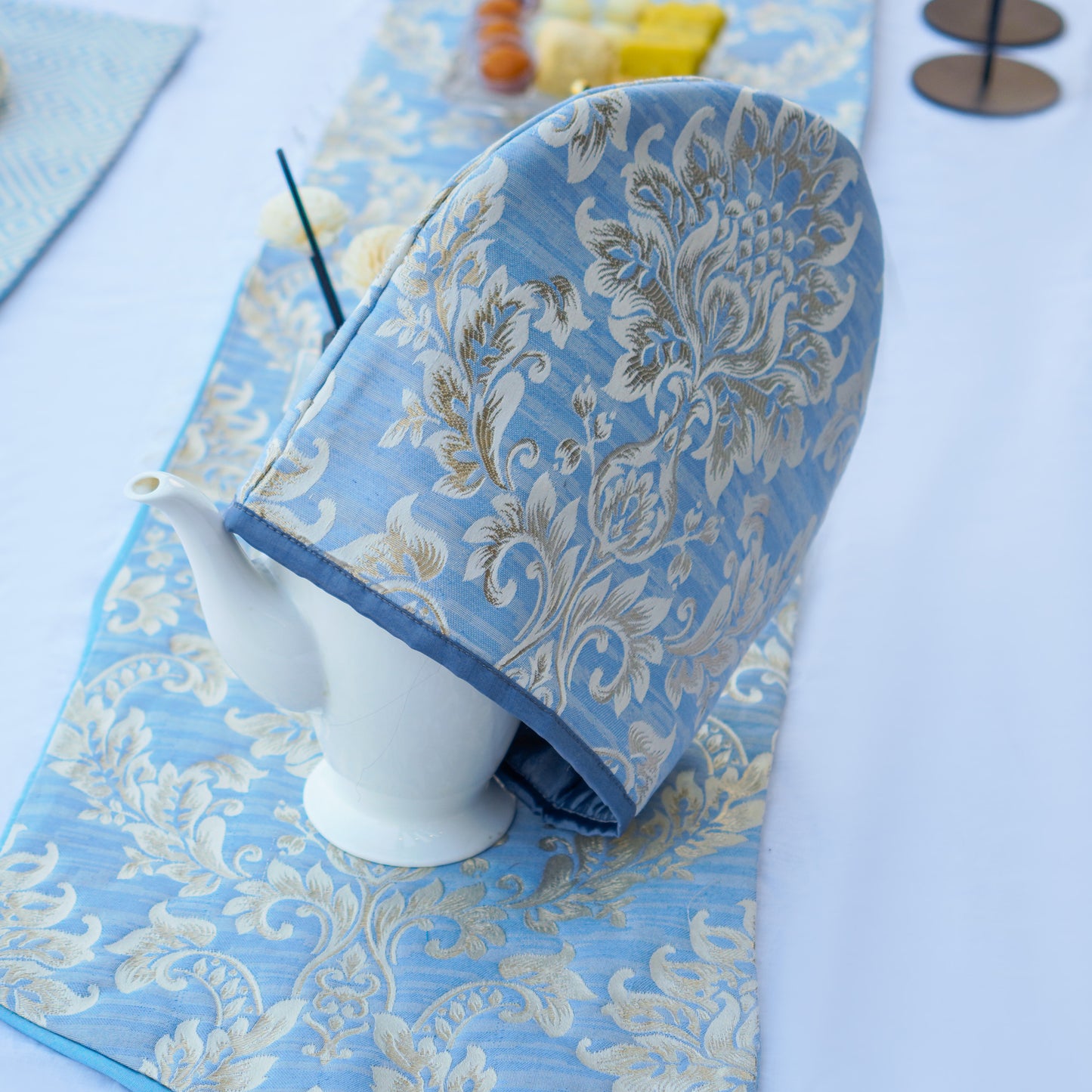 Majestic Bonanza Pearl Blue Tea Cozy