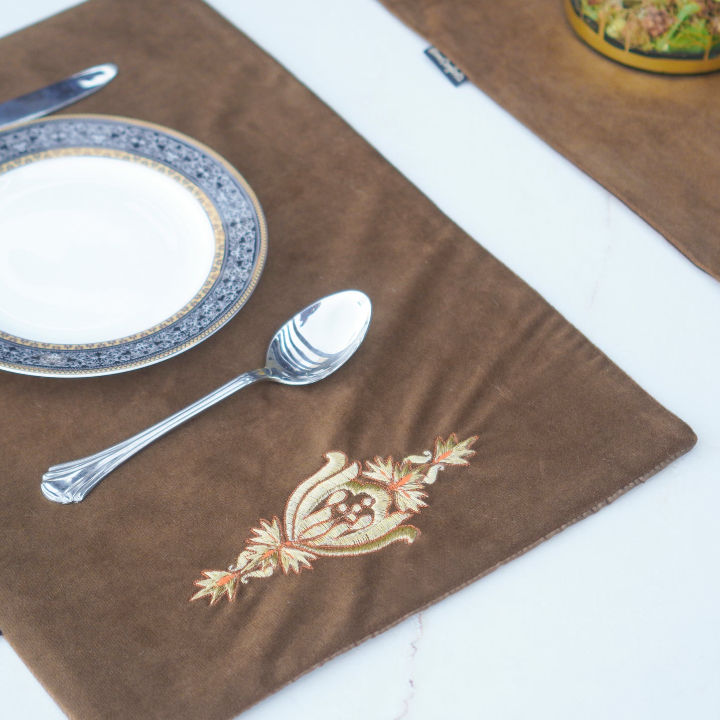 Nobel Velvet Brown Embroidered Table Set