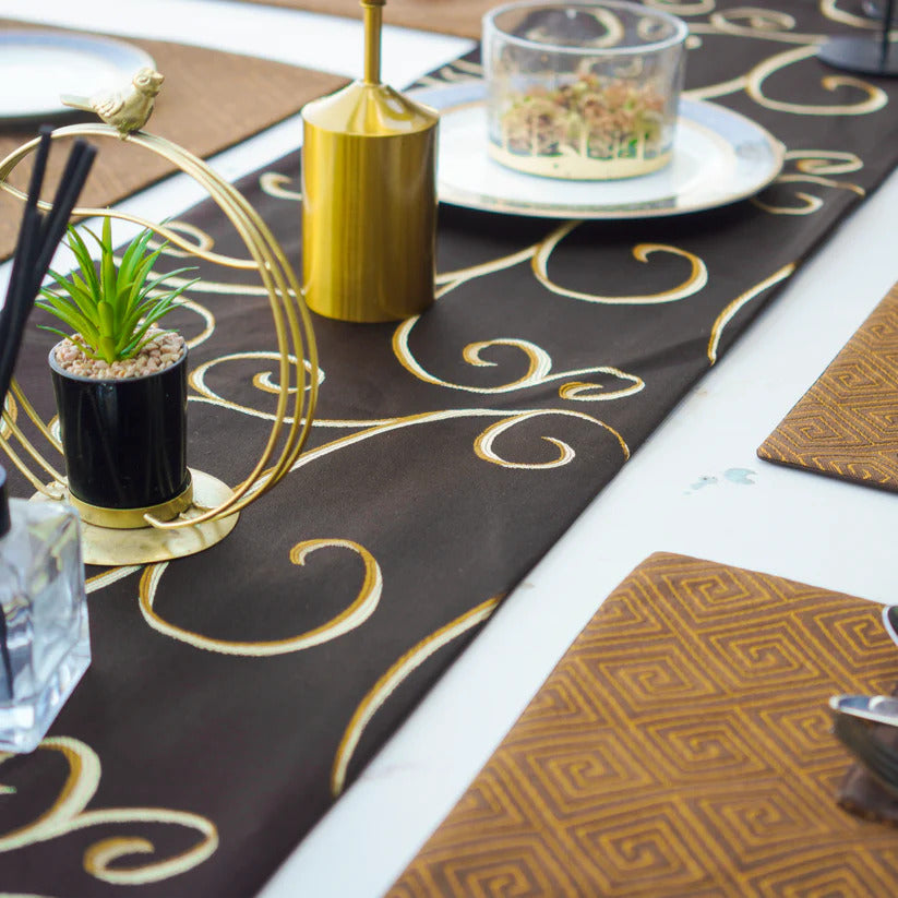 Cosmos Curl Choco Brown Table Runner