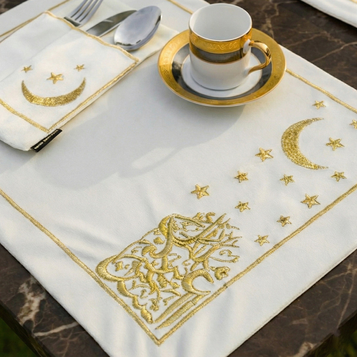 Safa White Velvet Table Set